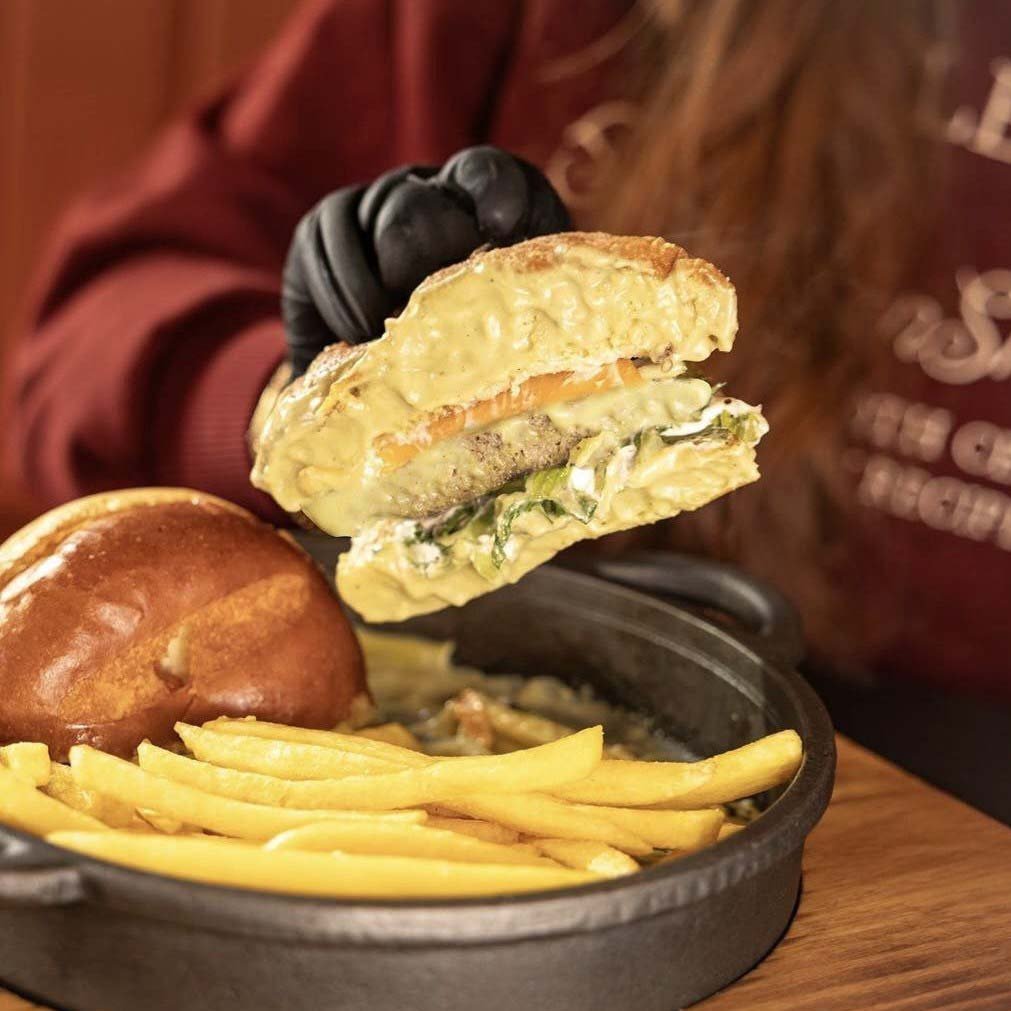 Cafe De Paris Burger